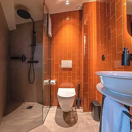 فندق Sutrooms